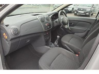 2015 Dacia Sandero 1.5dCi thumb-13576