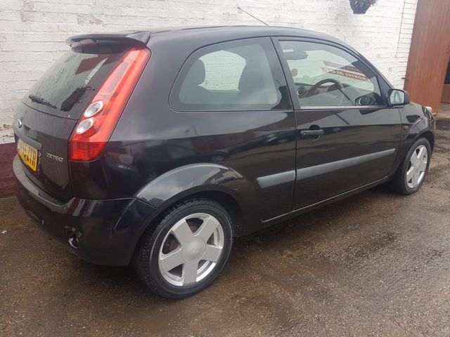  2006 Ford Fiesta 1.2 Zetec16V 3d  2