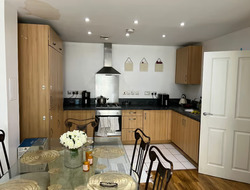 Impressive Recently Built 2 Bedrooms Ground Floor Flat Available to Rent in Ickenham UB1 thumb-115706