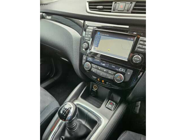 2015 Nissan, Qashqai, Hatchback, Manual, 1461 (cc), 5 Doors thumb-116070