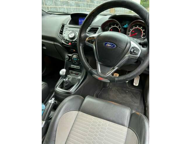 2013 Ford Fiesta St 2 180 Turbo, Heater Leather  8