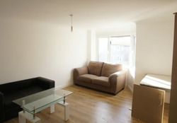 Impressive 2 Bedroom Flat Available to Rent in East Acton W3 thumb-119362