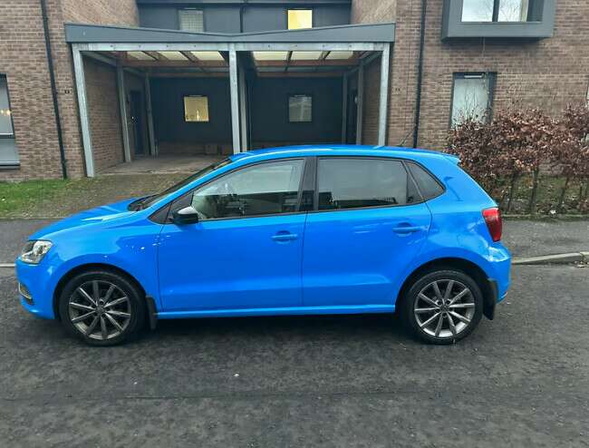 2015 Volkswagen Polo Blue-motion thumb-120551