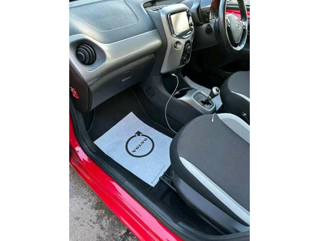 2015 Toyota Aygo 1.0 VVTI X-Play Automatic thumb-120631