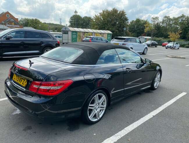 Mercedes E Class, Convertible, Semi-Automatic, Diesel in Great Condition thumb-124528