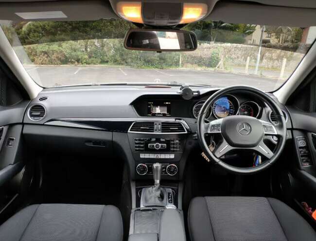 2011 Mercedes-Benz, C Class, Saloon, Semi-Auto, 2143 (cc), 4 Doors  5
