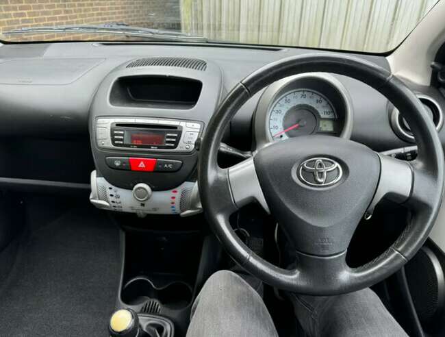 2012 Toyota Aygo 1.0 Petrol Manual £0 tax & Ulez thumb 6
