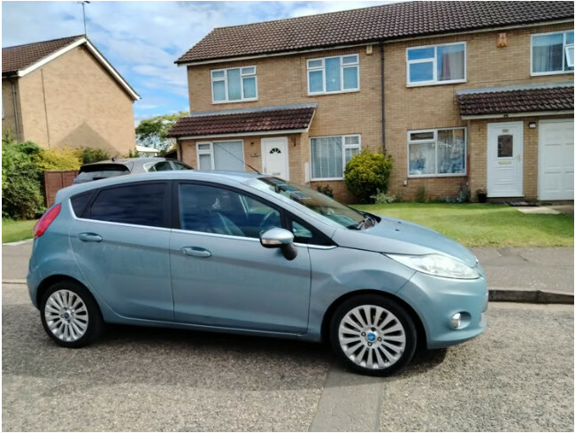 2009 Ford, Fiesta, Hatchback, Manual, 1560 (cc), 5 Doors  7