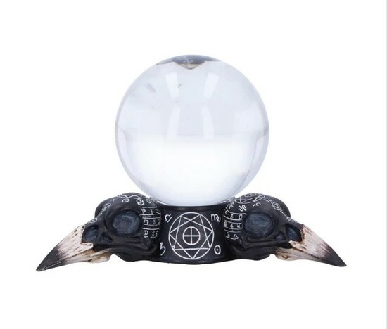 Discover the Mystical World with Stunning Crystal Balls  3