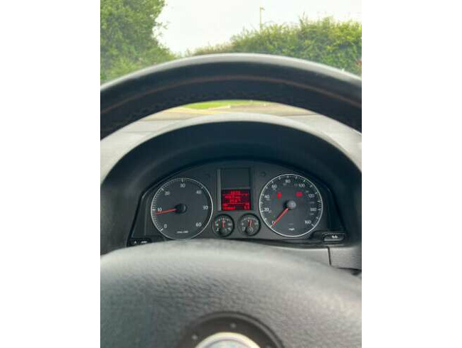 2007 Volkswagen, GOLF PLUS, Hatchback, Manual, 1896 (cc), 5 doors  6