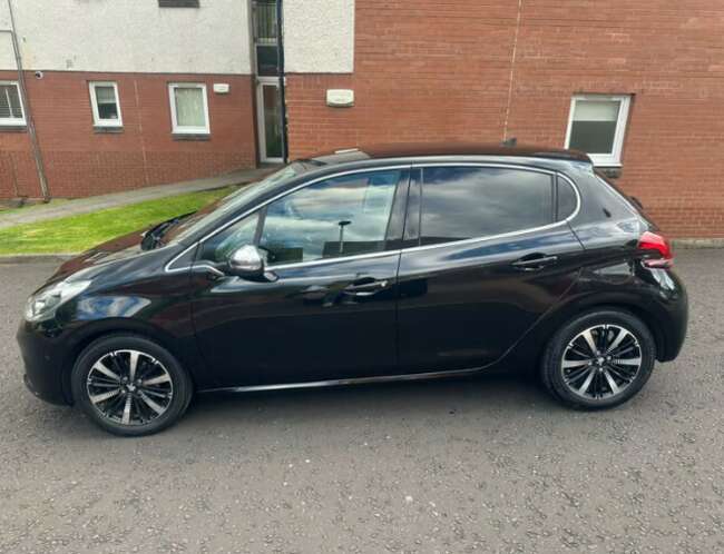 2019 Peugeot 208, Manual, Petrol 5dr  2