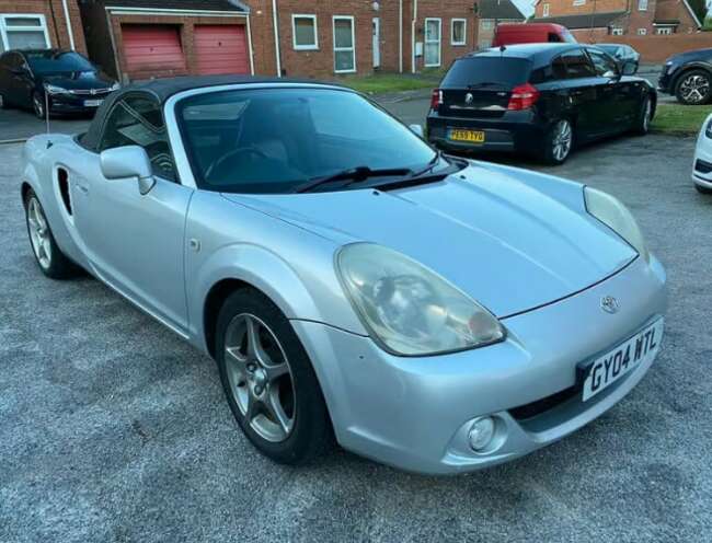 2004 Toyota MR2 Roadster, Petrol, Convertible  2