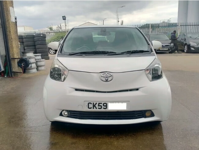 2009 Toyota iQ 2