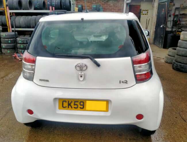 2009 Toyota iQ 2 thumb-129819