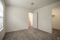 Nice One Bedroom Apartment Get To Classes Quick In This Nice One Bedroom Apartment