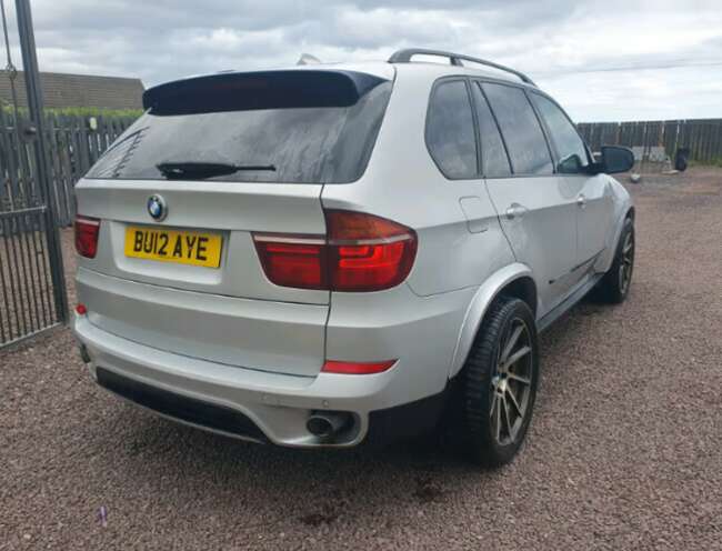 2012 BMW X5 thumb-130268