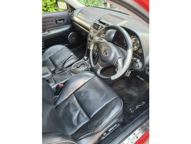 2002 Lexus IS 300 2JZ thumb-130611