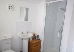 Furnished Room To Rent in Retford thumb-22045