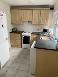 House to Let (5 Bedroom Student Accommodation)