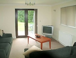 Cornwall Looe. Luxury 2 Bed Bungalow & Extra Land if Wanted