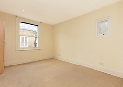 A Beautifully Presented Four Bedroom Freehold Terraced House thumb-23525