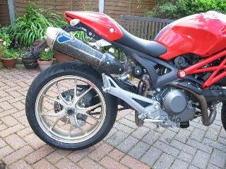 2009 Ducati Monster 1100 thumb-25878