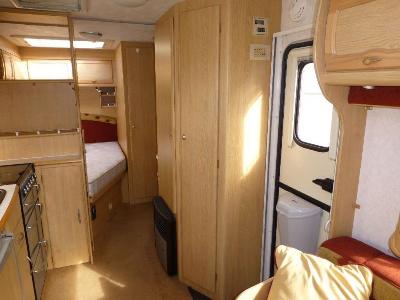  2003 Coachman Pastiche 530/4, 4 Birth Caravan