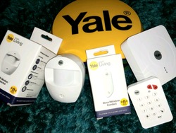 Yale Smart Home Alarm Kit, with Extras thumb-44265