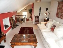 Beautiful 1 Bedroom Flat in Epsom College Area thumb-45805