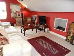 Beautiful 1 Bedroom Flat in Epsom College Area thumb-45804