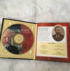 Classic Composers Tchaikovsky Poetry and Passion LR 2 Book & CD thumb-47370