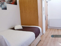 1 Bedroom Room to Rent thumb-50096